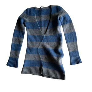 Patrizia Pepe Blue and Gray Wool/ Cashmere V-Neck Sweater Size